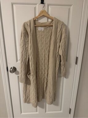 Olive & Oak Cream Cable-Knit Open Cardigan with Pockets
